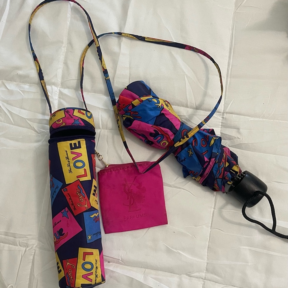 Vintage Yves Saint Laurent umbrella with carrier & pouch